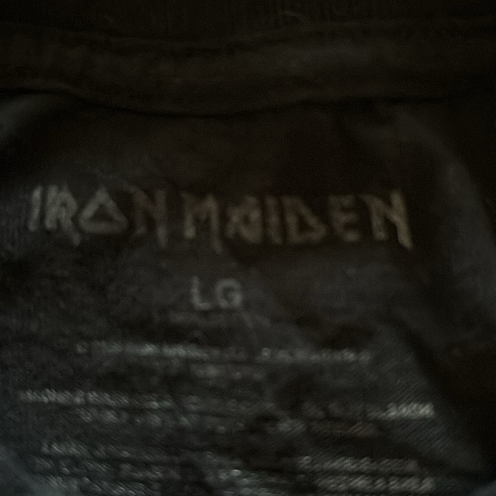 Large Iron Maiden Christmas Tee - Picture 6 of 7
